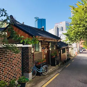 2* Guest house Icos 1 - Female Only